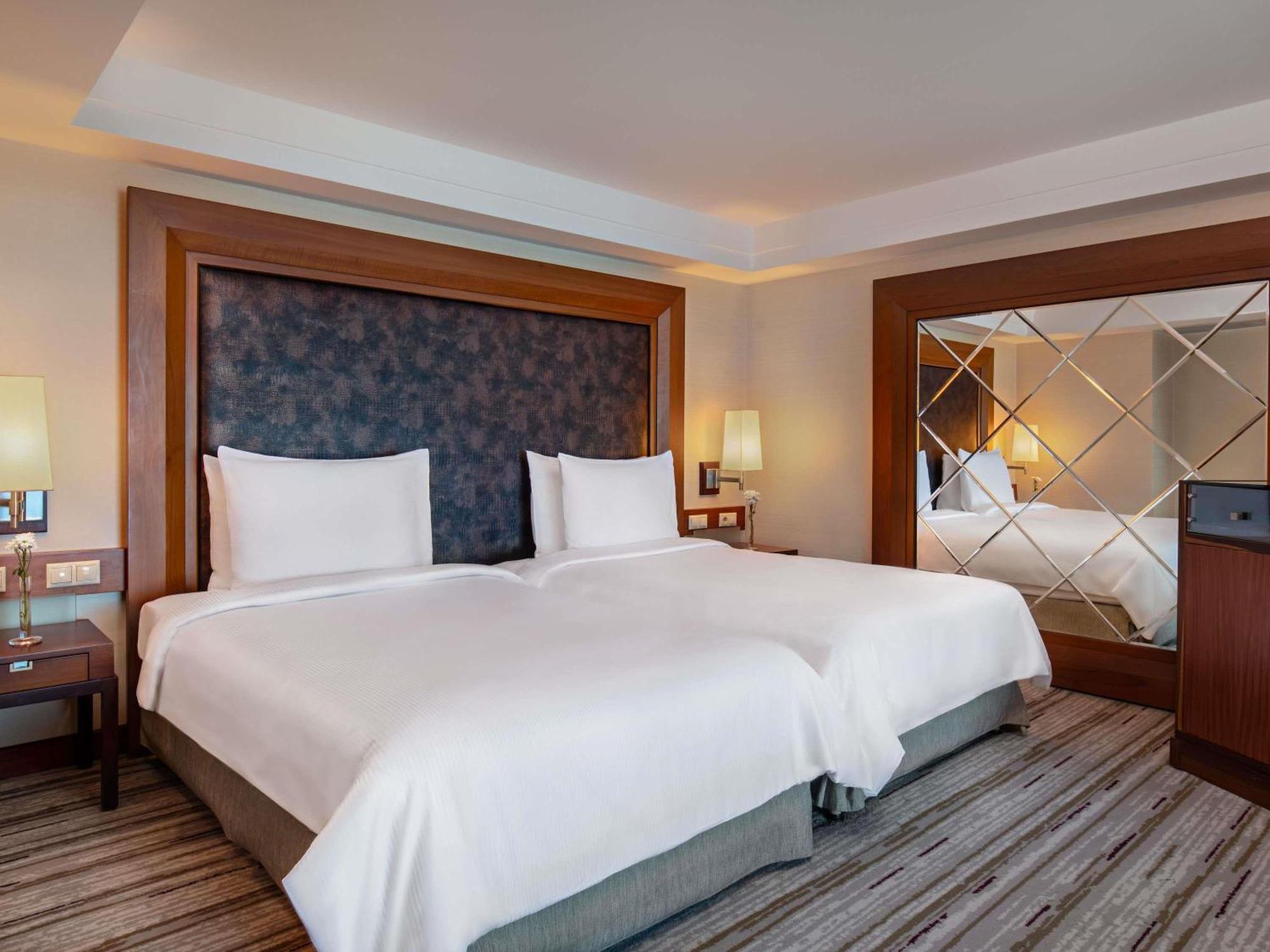 Rixos Sungate - The Land Of Legends Access Hotel เบลดิบี ภายนอก รูปภาพ